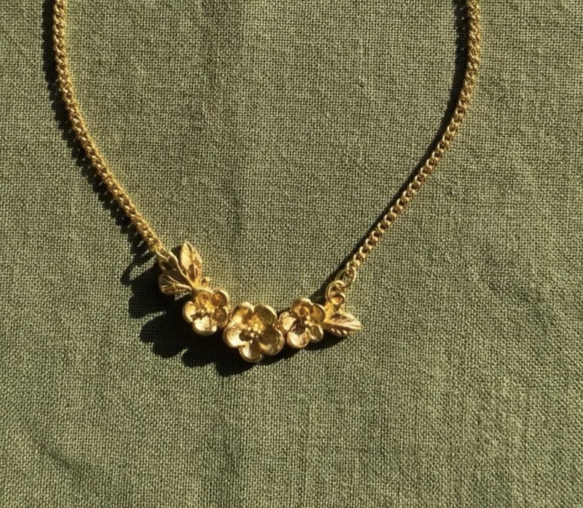 Floral Necklace view 3